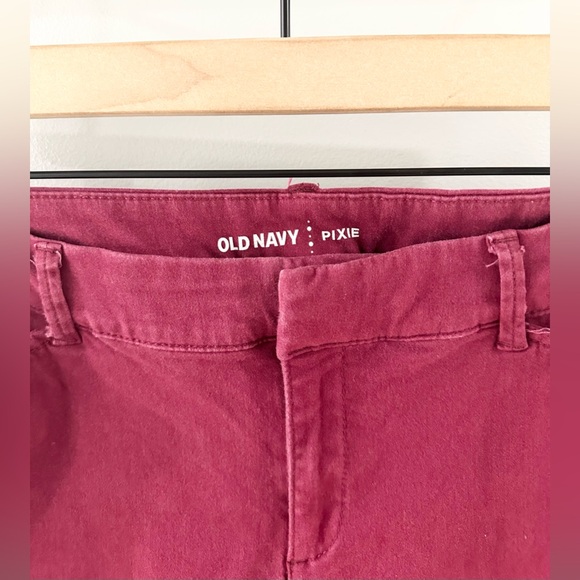 Old Navy Mid Rise Pixie Ankle Pants Fuchsia Size 12 Regular - Picture 5 of 6